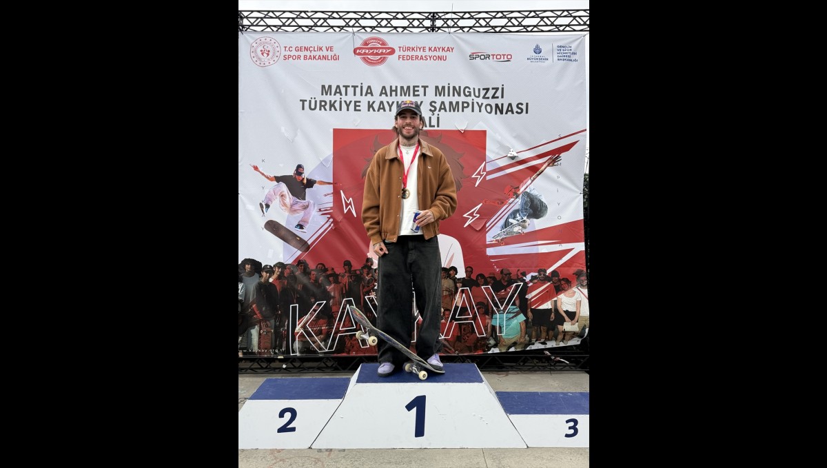 Red Bull sporcusu Berke Dikişçioğlu Türkiye Kaykay Şampiyonu oldu