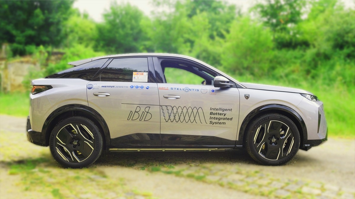 Stellantis, IBIS teknolojisiyle donatılan ilk prototip aracını tanıttı