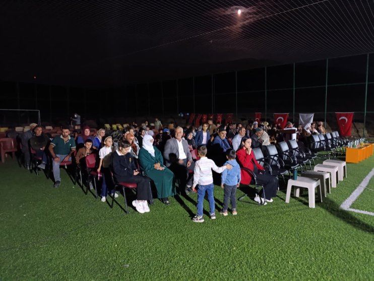 Tendürek Dağı eteklerinde sinema keyfi3