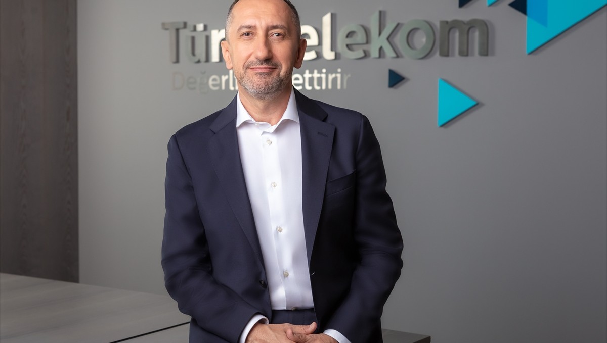 Türk Telekom TahtApp ile az gören çocukların eğitimine ışık tutuyor