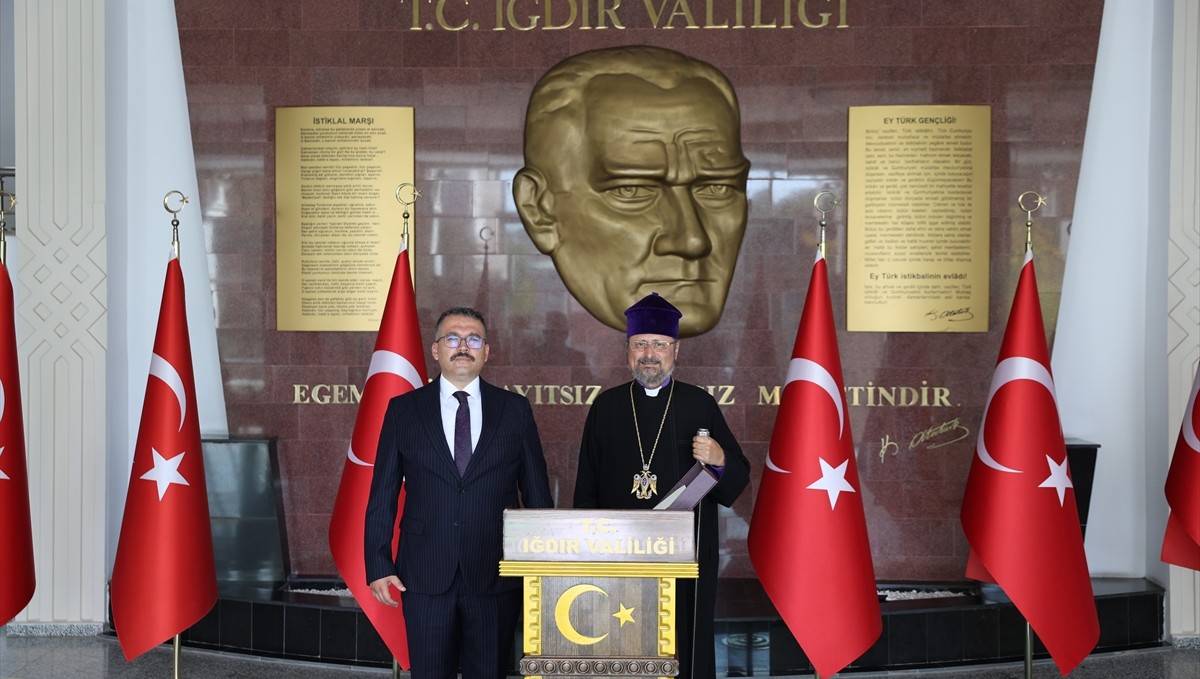 Türkiye Ermenileri Patriği Maşalyan, Iğdır Valisi Turan'ı ziyaret etti