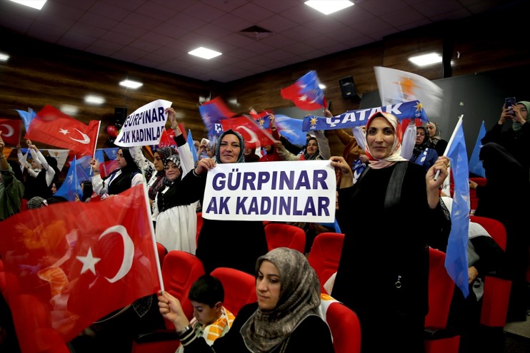 Meclisi İl Kolları Parti AK Kadın yapıldı Van