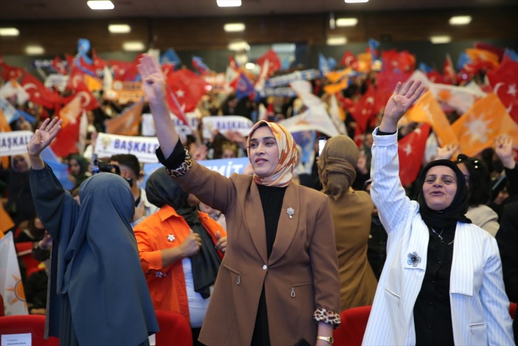 Kolları Meclisi AK yapıldı İl Danışma Parti Toplantısı Kadın Van