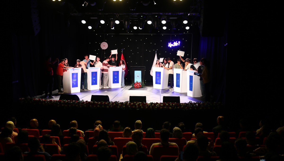 Van'da "Gençler Arası Kültür Sanat Yarışmaları Doğu Anadolu Bölge Finali" başladı