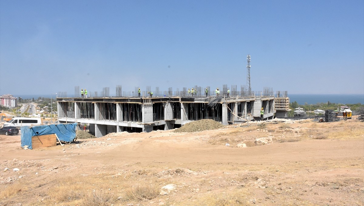 Van Valisi ve Büyükşehir Belediye Başkan Vekili Balcı, kamu yatırımlarını yerinde inceledi