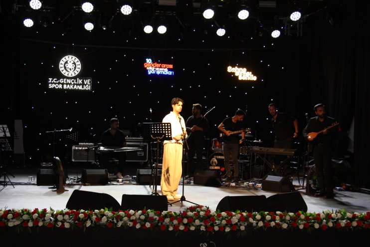 Yarışmacılar performanslarıyla hayran bıraktı2