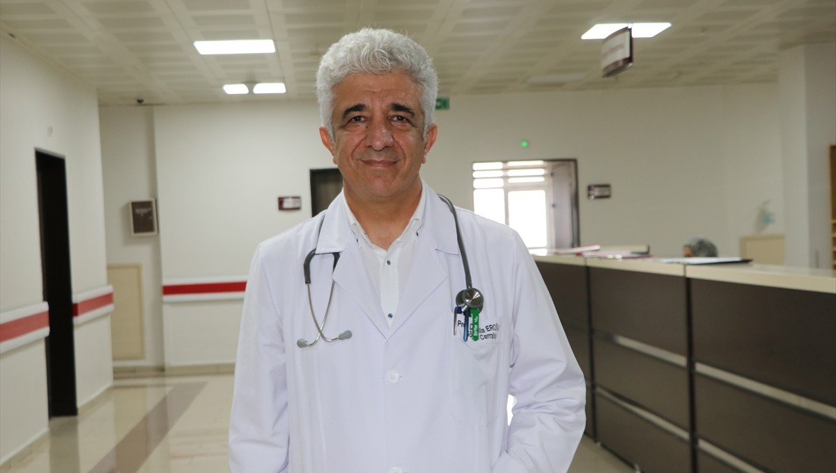 "50 yaşını aşan sigara içicileri yılda bir taramadan geçmeli" uyarısı