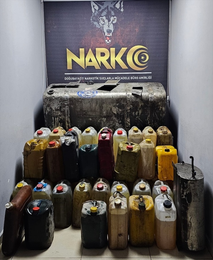 Ağrı'da 761 kilogram uyuşturucu ele geçirildi