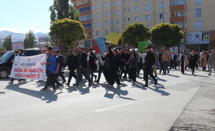 yaşam yapıldı yürüyüşü sağlıklı Ağrı