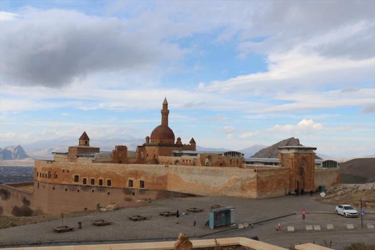 sergisi açıldı Sarayı