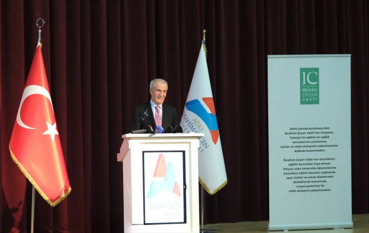 Üniversitesinin İbrahim Çeçen Ağrı yılı akademik yapıldı açılışı 4