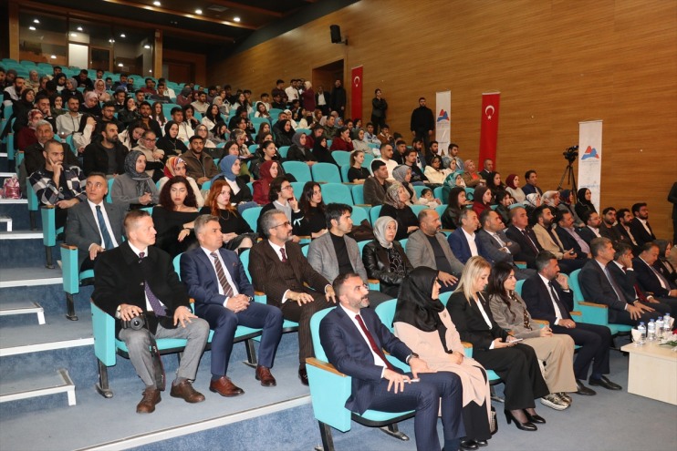 Yardımcısı buluştu: Yalçın, Başkan AK üniversite Genel Ağrı