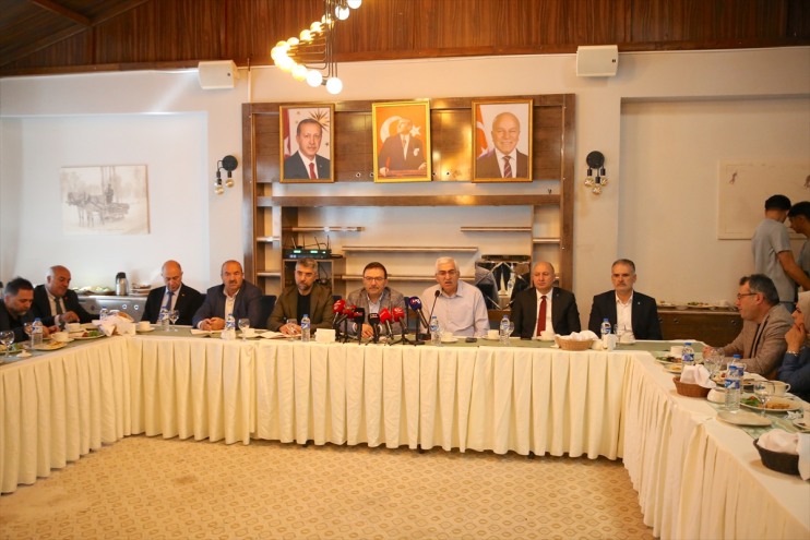 toplantısı kentteki Parti ilgili İl yatırımlarla basın Başkanlığınca düzenlendi AK 1