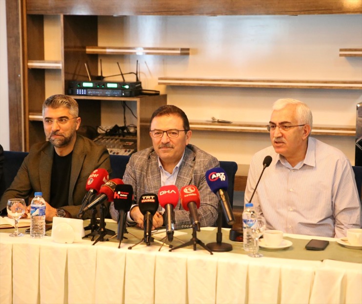 kentteki Parti Başkanlığınca yatırımlarla basın İl AK toplantısı düzenlendi ilgili 2