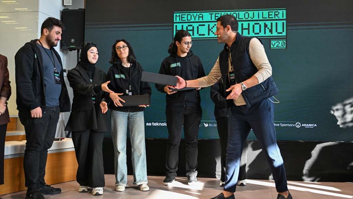 Arabica Coffee House ve AA+Tech işbirliğiyle genç girişimciler ödüllendirildi