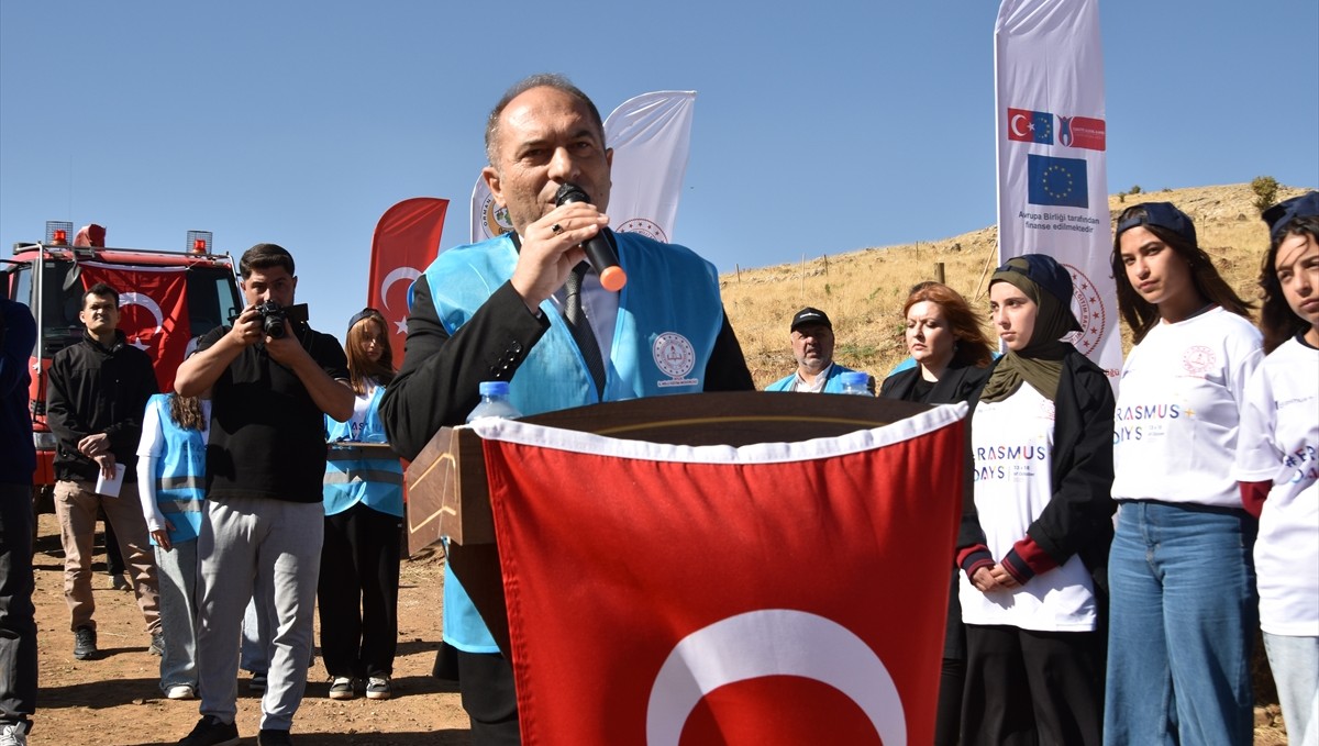 Bitlis'te "2. Fidan Dikme Şenliği" düzenlendi
