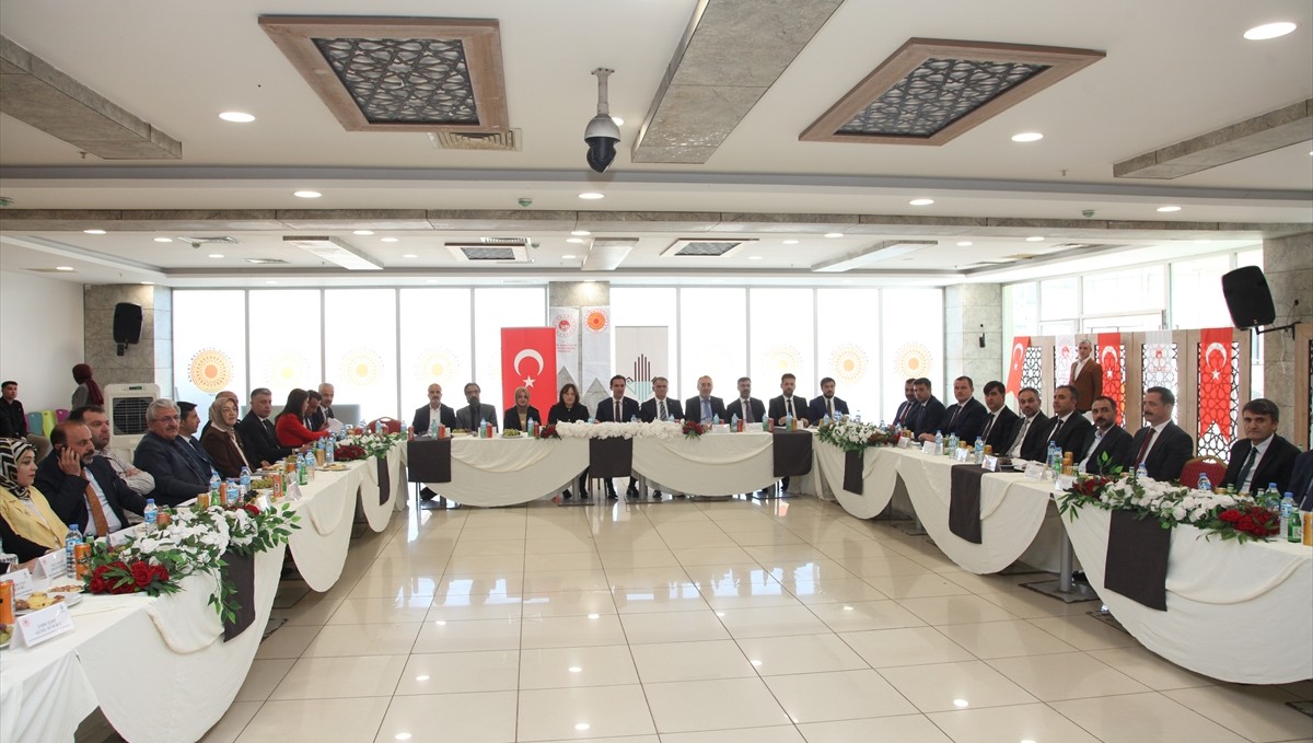 Bitlis'te "Van Gölü Havza Koruma Eylem Planı ve Uygulama Programı Değerlendirme Toplantısı" yapıldı