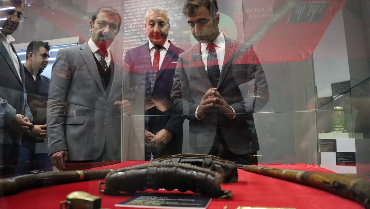 Erzincan'da "20. Yüzyıl Savaş Aletleri Sergisi" açıldı