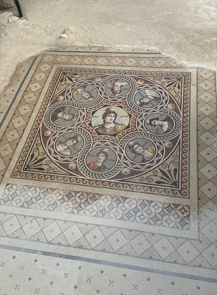 İş Bankası'ndan Zeugma'daki Muzalar Evi'ne koruma desteği