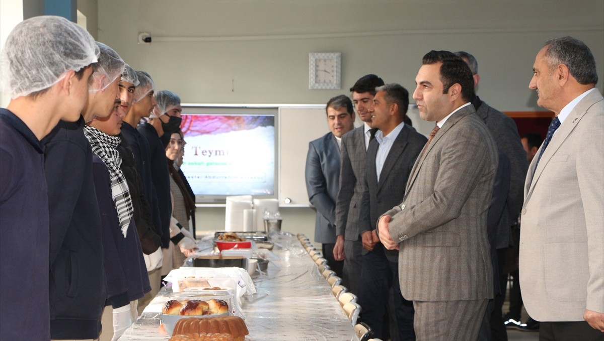 Karlıova'da Gazze yararına kermes