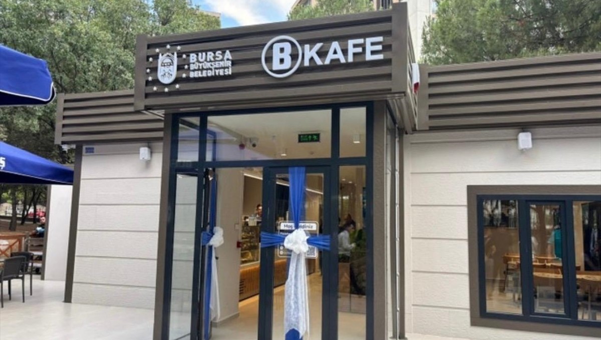 Karmod BURFAŞ'ın B-Kafe projesi için prefabrik yapı kurdu