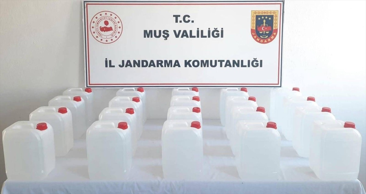 Muş'ta 100 litre etil alkol ele geçirildi