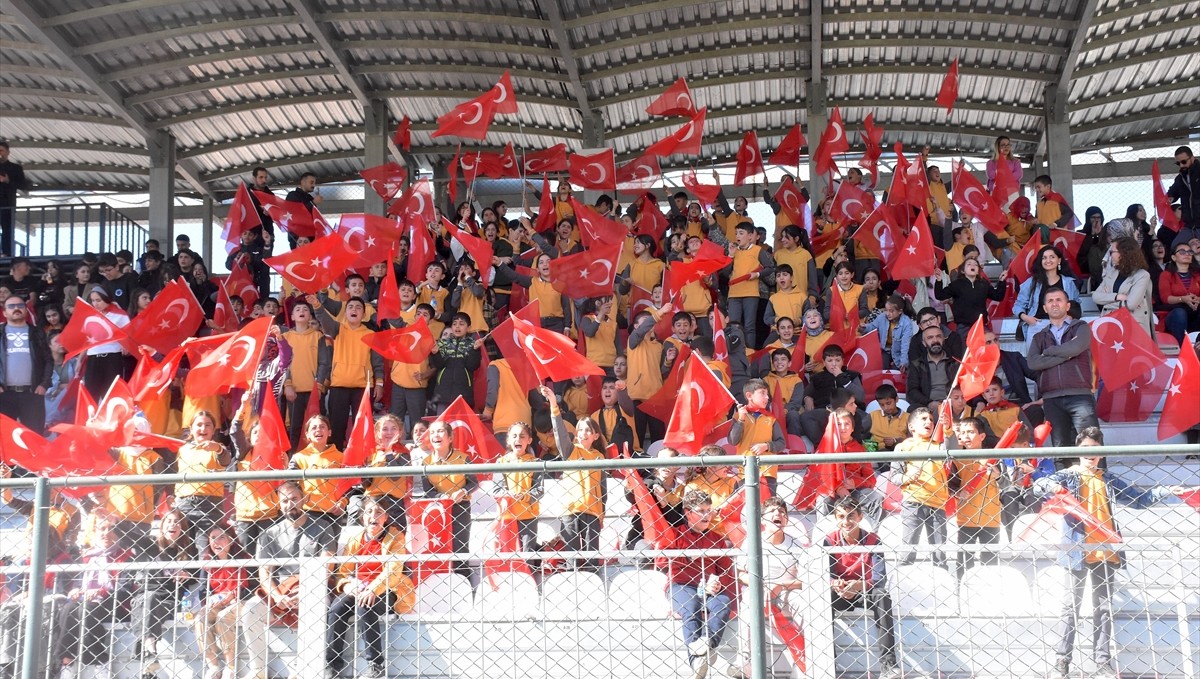 Spor Van Projesi'nin 2025-2026 dönemi törenle başladı