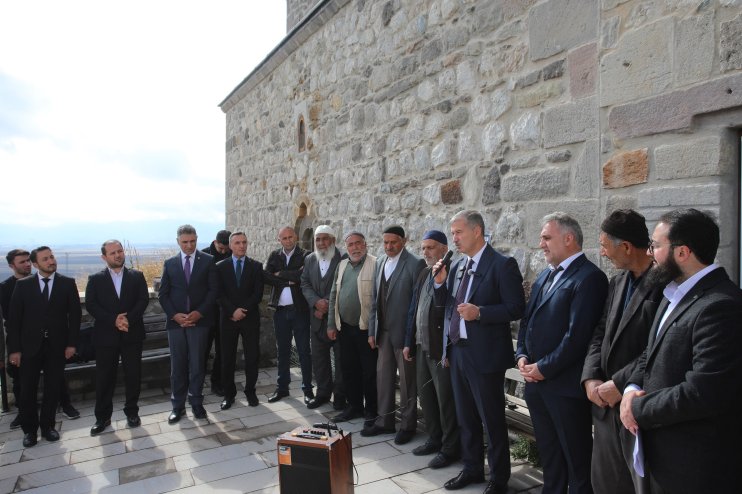 Tarihi Toprakkale Camii Bilim Kafe Buluşmalarına Ev Sahipliği Yaptı2