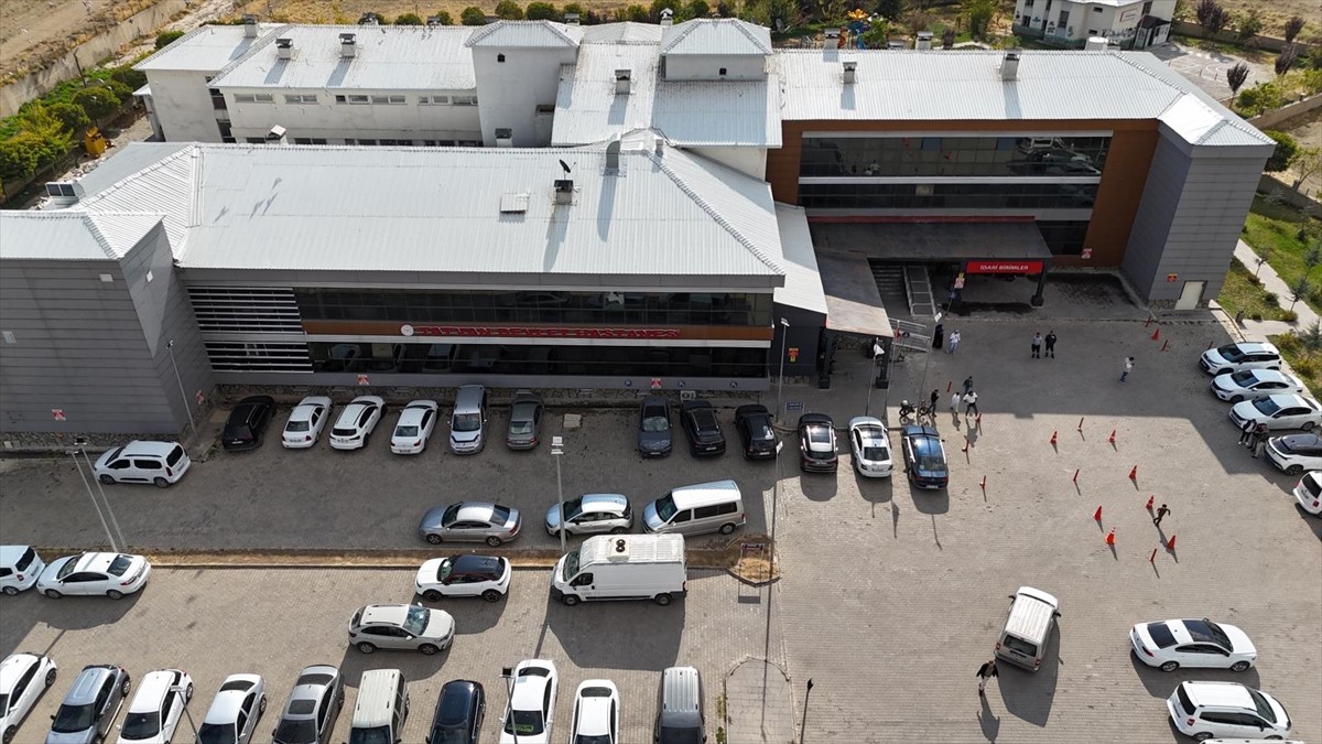 Tatvan'da "Kolaylıklar Polikliniği" hizmete açıldı