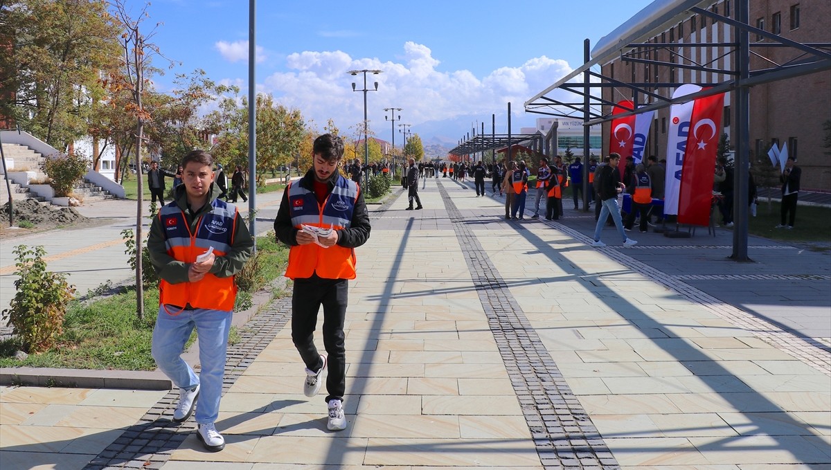 Van'da 2 yılda 5 bin üniversite öğrencisi afetlere karşı bilgilendirildi