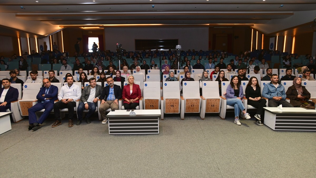 Van'da "Bağımlılık 2.0" semineri düzenlendi