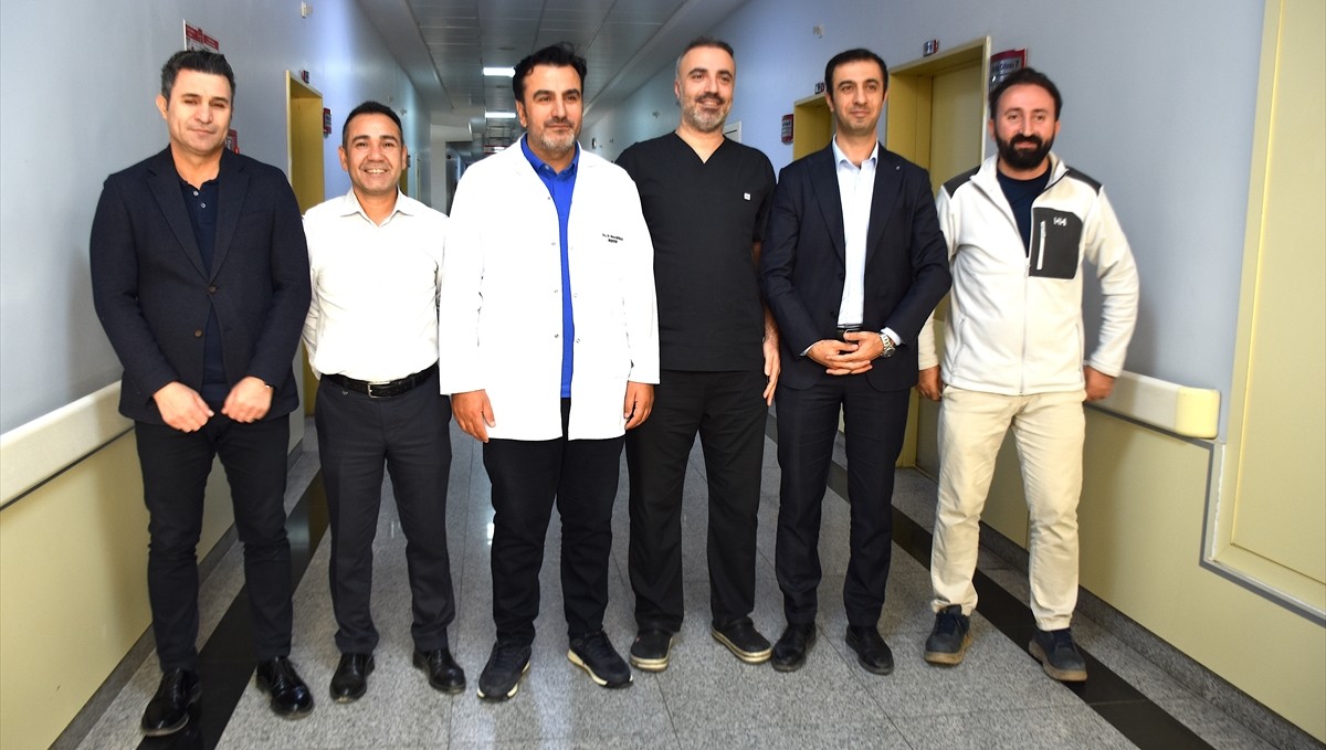 Van'da "cross linking" tedaviyle görme kaybının önüne geçiliyor