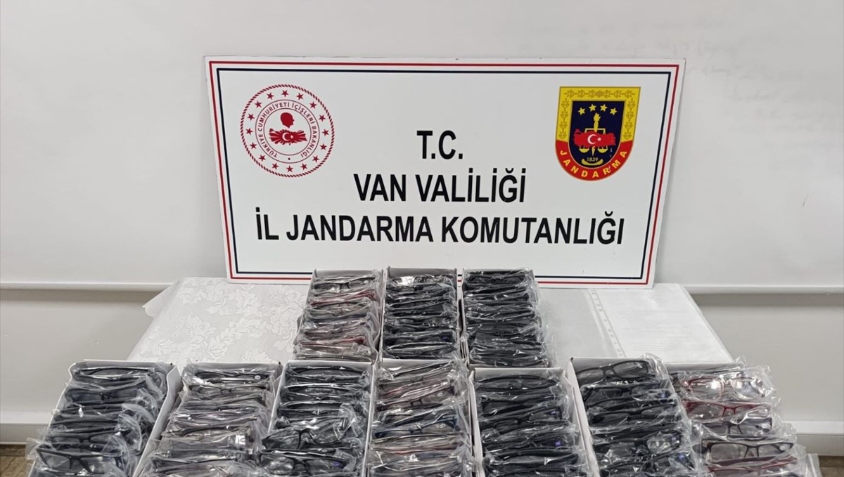 Van'da gümrük kaçağı malzemeler ele geçirildi