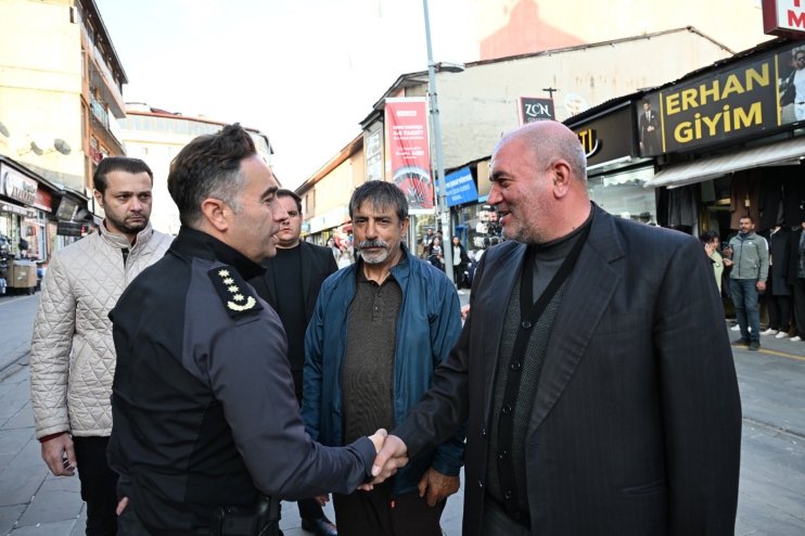 Ağrı Emniyet Müdürü Önder, kent merkezinde güvenlik tedbirlerini denetledi6