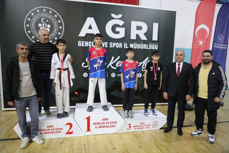 Ağrı, Taekwondo Dostluk Müsabakalarına Ev Sahipliği Yapıyor9