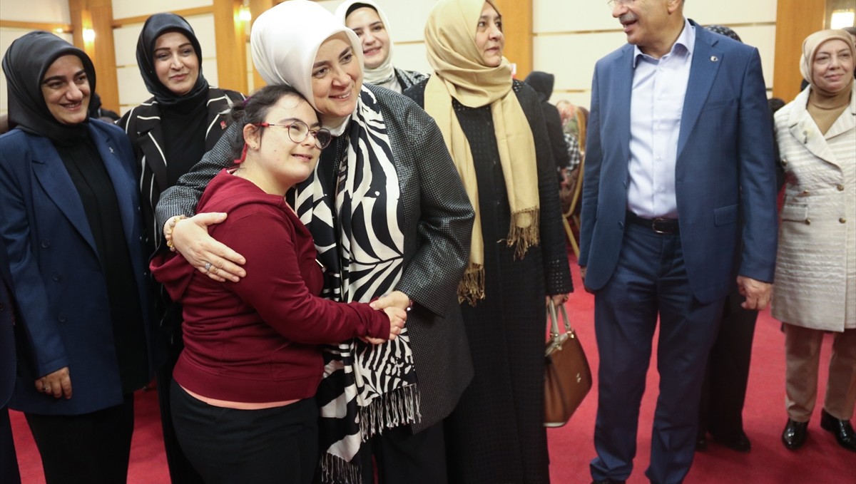 AK Parti Genel Merkez Kadın Kolları Başkanı Ercan, Malatya'da konuştu: