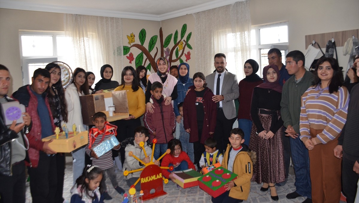 Bulanık'ta "Dünya Çocuk Günü" etkinliği düzenlendi