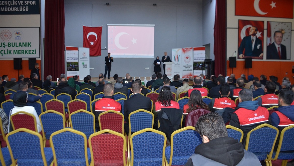 Bulanık'ta "Kaz Yetiştiriciliği Projesi Çalıştayı" düzenlendi