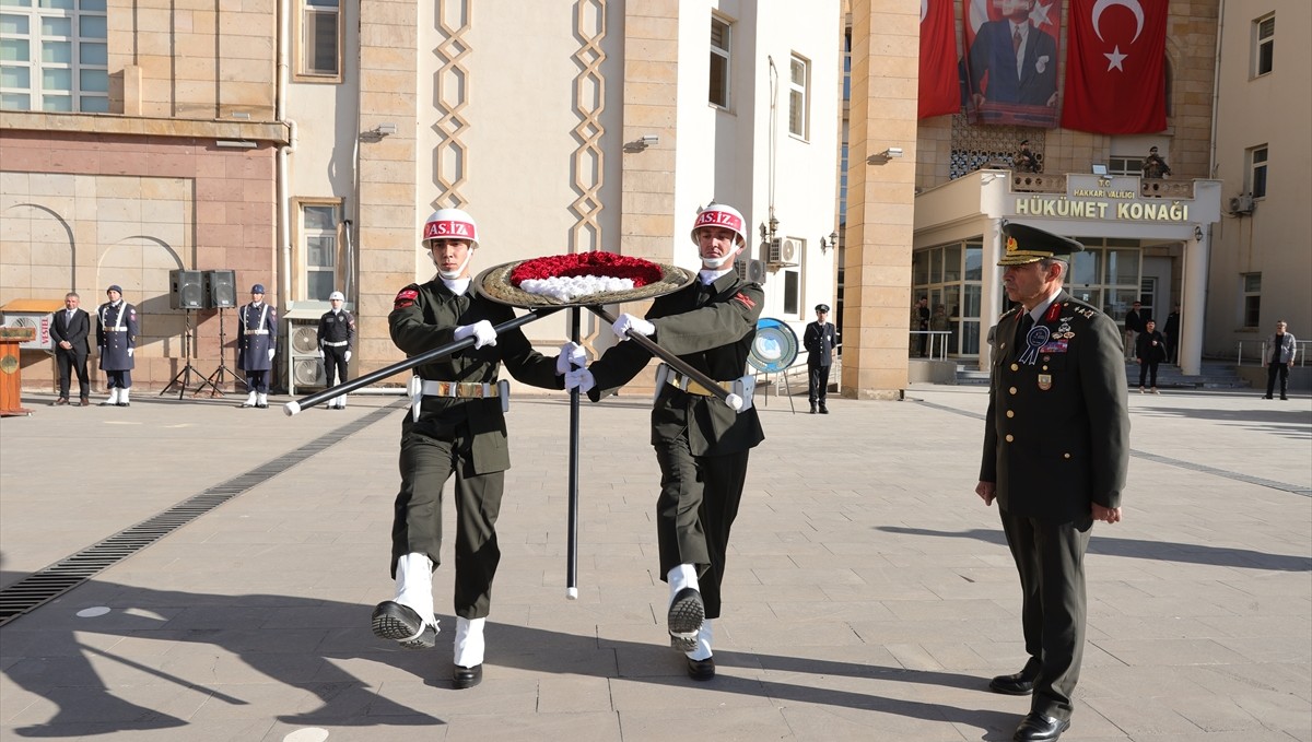 Büyük Önder Atatürk, Van ve çevre illerde anıldı
