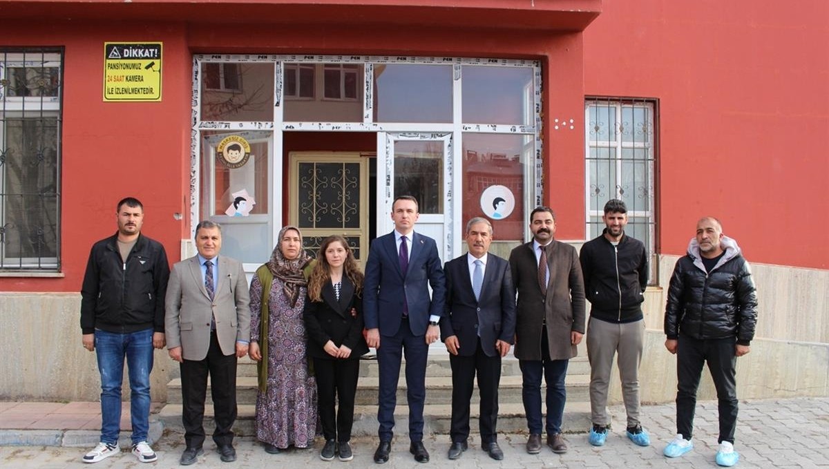 Çaldıran Kaymakamı Bakan, öğrenci pansiyonlarını denetledi