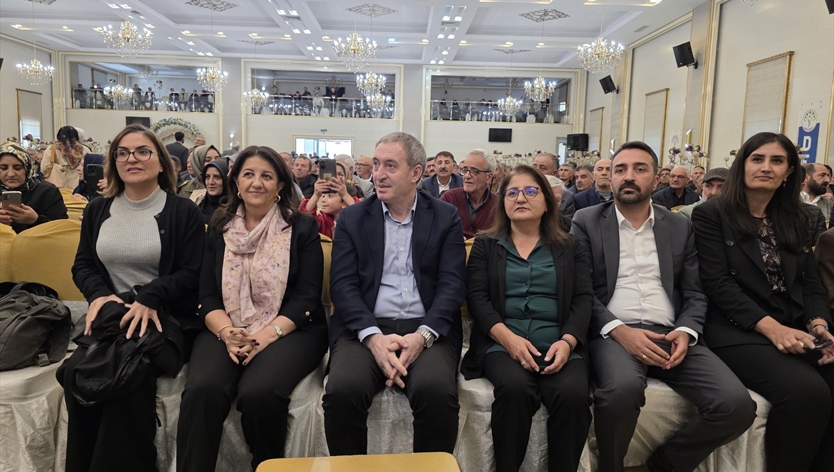 DEM Parti Eş Genel Başkanı Tuncer Bakırhan, Bingöl