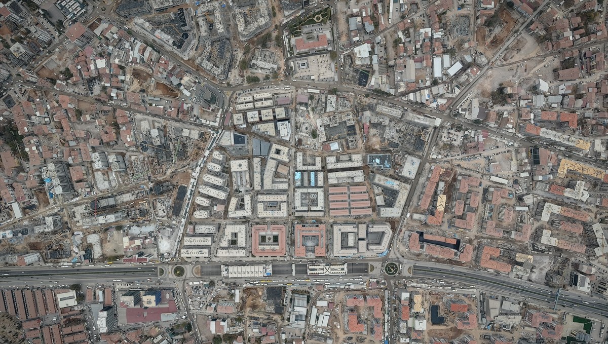 Depremlerden etkilenen Malatya'nın çehresi alt ve üstyapı yatırımlarıyla değişiyor