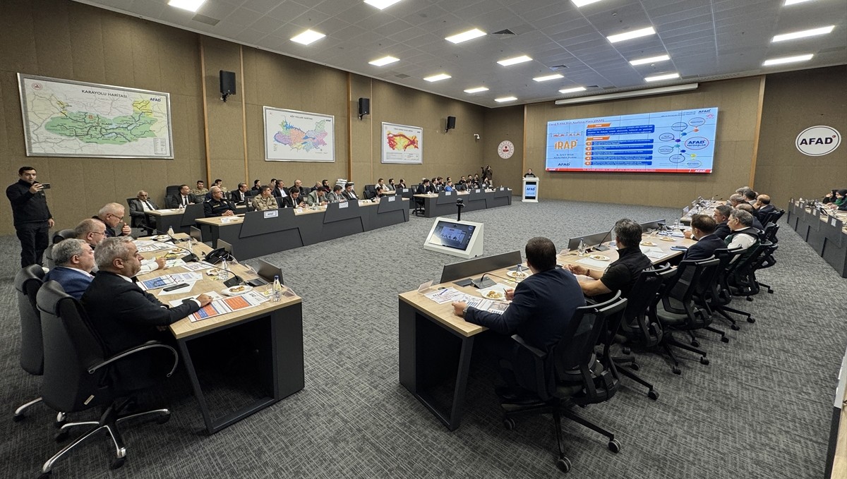 Elazığ&#039;da &quot;İl Afet Risk Azaltma Planı İzleme ve Değerlendirme&quot; toplantısı yapıldı
