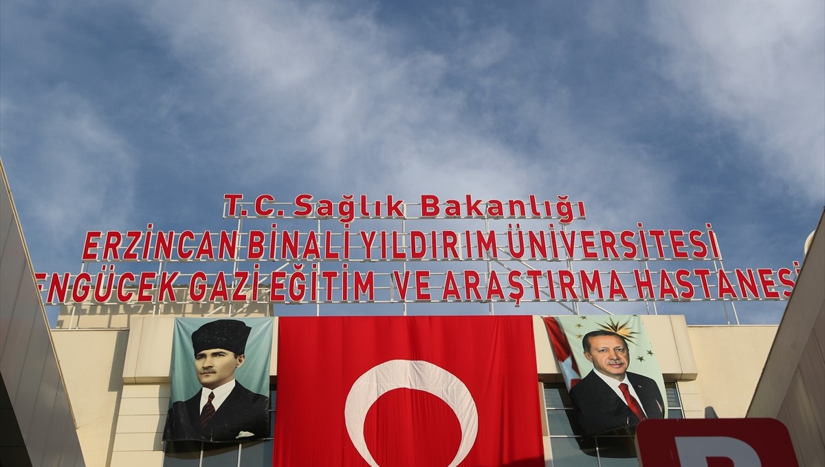 Sağlık Bakanı Memişoğlu Erzincan'da hastane açılışında konuştu: