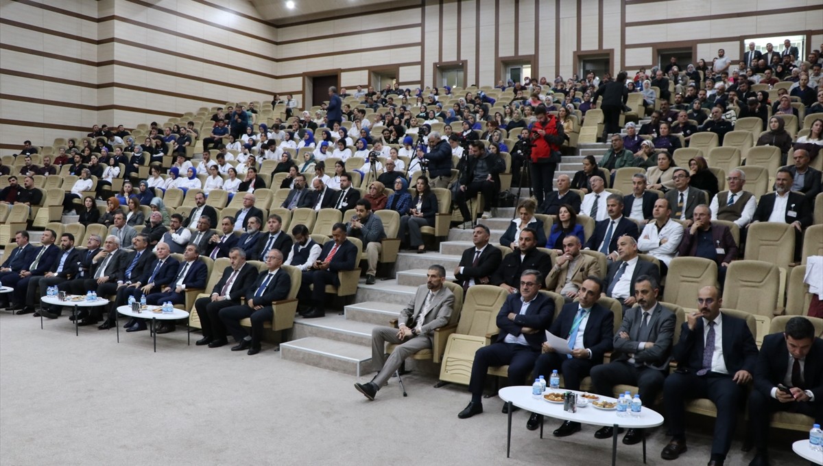 Erzurum Büyükşehir Belediye Başkanı Mehmet Sekmen organlarını bağışladığını açıkladı