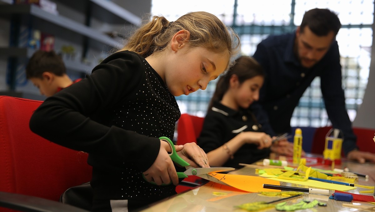 Erzurum'da 500 çocuk ara tatilini bilim ve teknolojiyle geçirdi