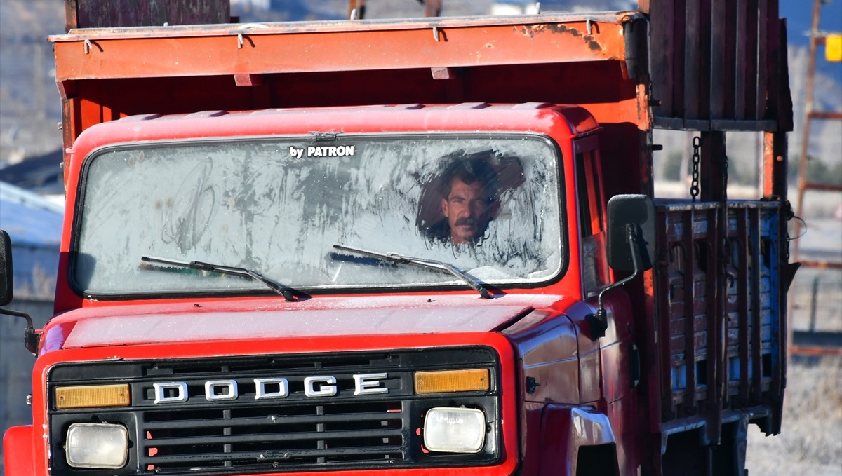 Erzurum, Kars ve Ardahan'da olumsuz hava koşulları etkisini sürdürdü
