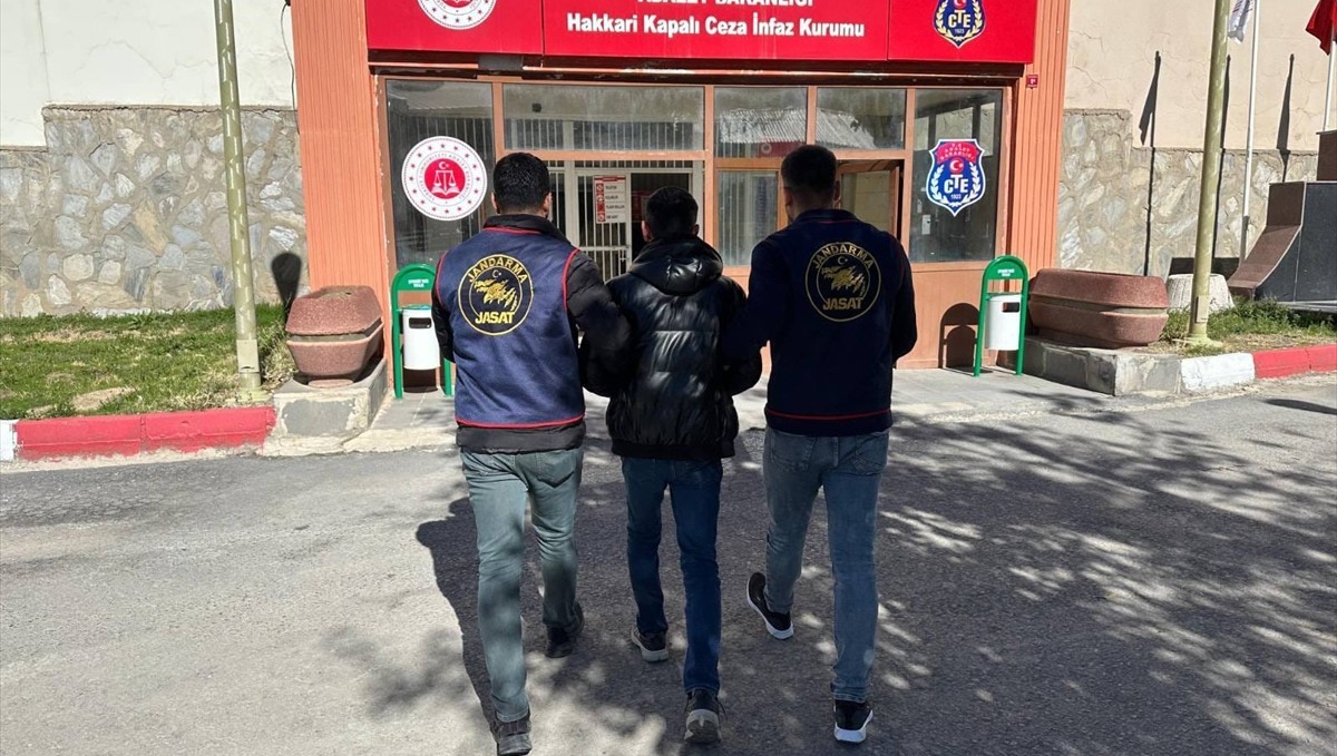 Hakkari'de kesinleşmiş 8 yıl 9 ay hapis cezası bulunan hükümlü yakalandı