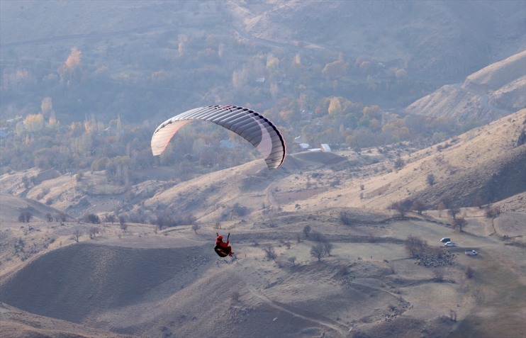 semaları yamaç Hakkari paraşütüyle renkleniyor 12