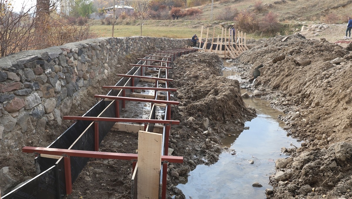 Iğdır'da tarım ve hayvancılığın su sorunu yapılan çalışmalarla çözülüyor